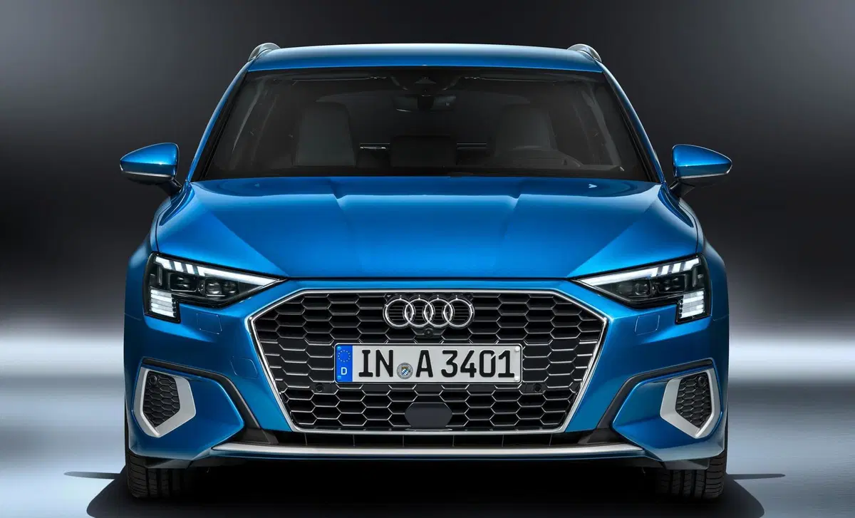 Audi A3 Sportback 40 e-tron S tronic Admired (3)