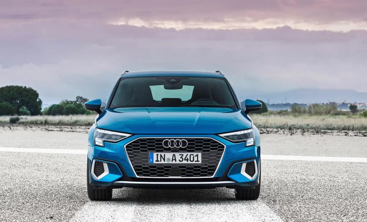 Audi A3 Sportback 40 e-tron S tronic Admired (7)