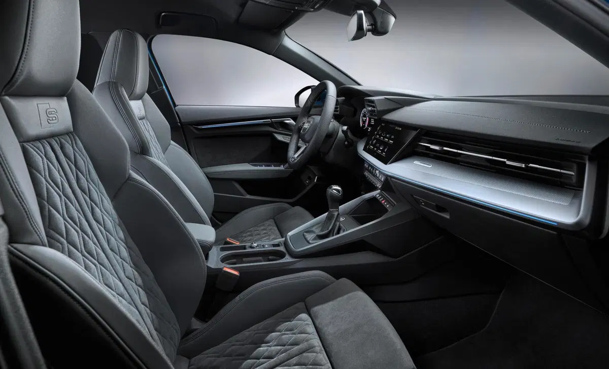 Audi A3 Sportback 40 e-tron S tronic Admired (12)