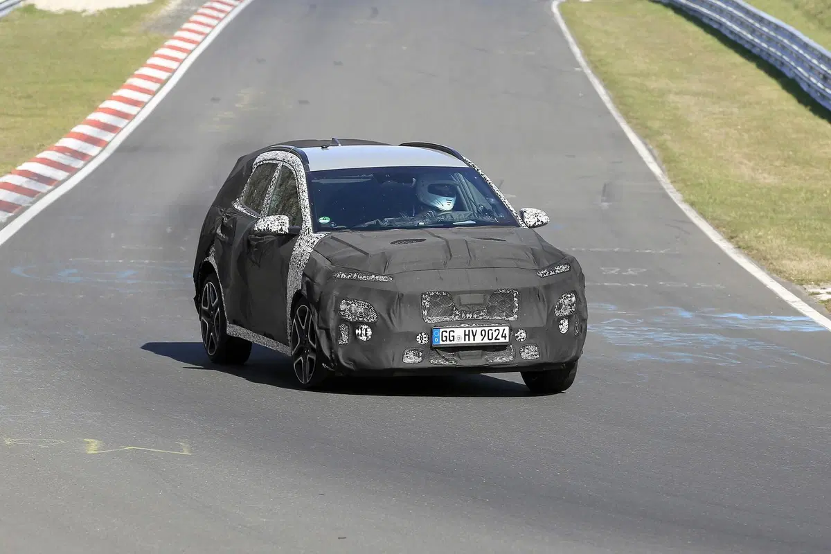Hyundai Kona N: crossover sportivo anti Puma ST [Foto spia] (2)