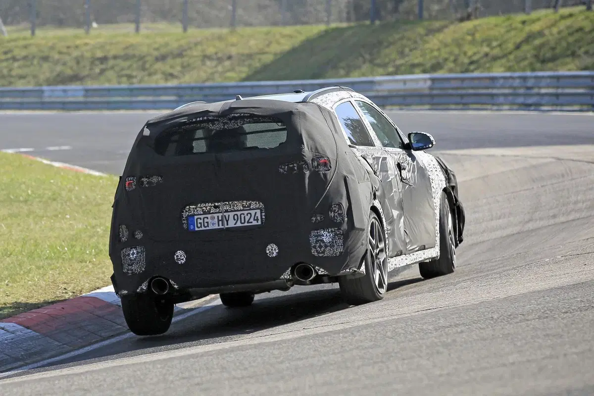 Hyundai Kona N: crossover sportivo anti Puma ST [Foto spia] (12)