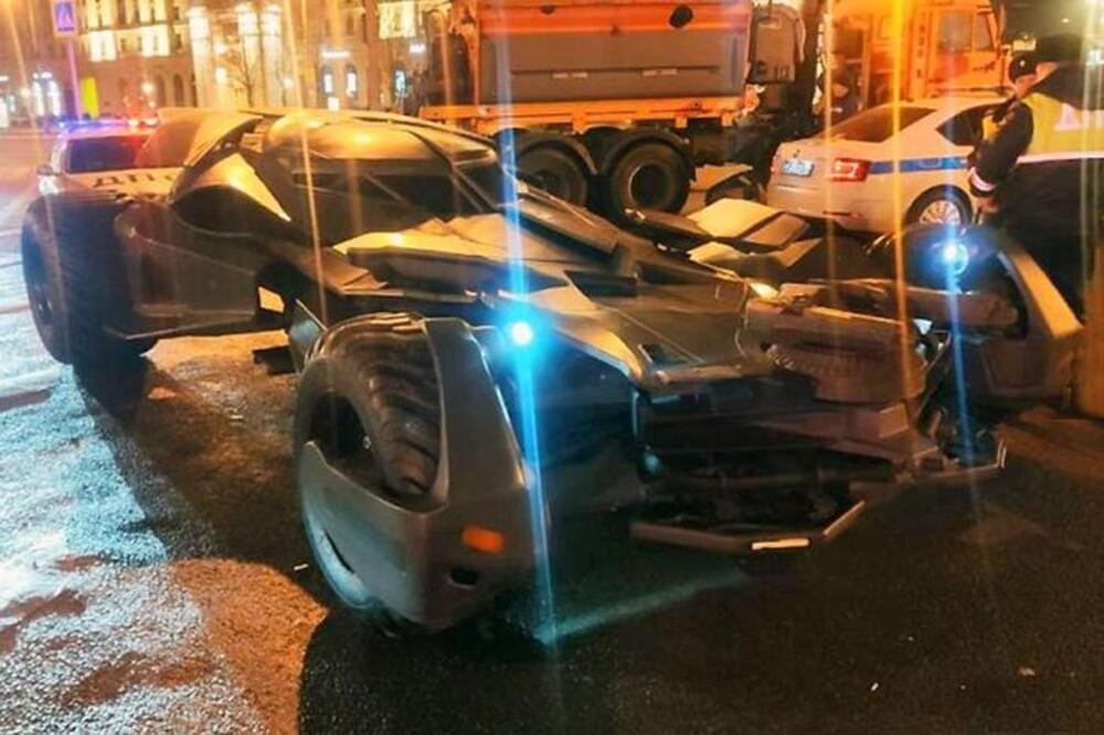 La Batmobile sequestrata a Mosca &egrave; quella vera!