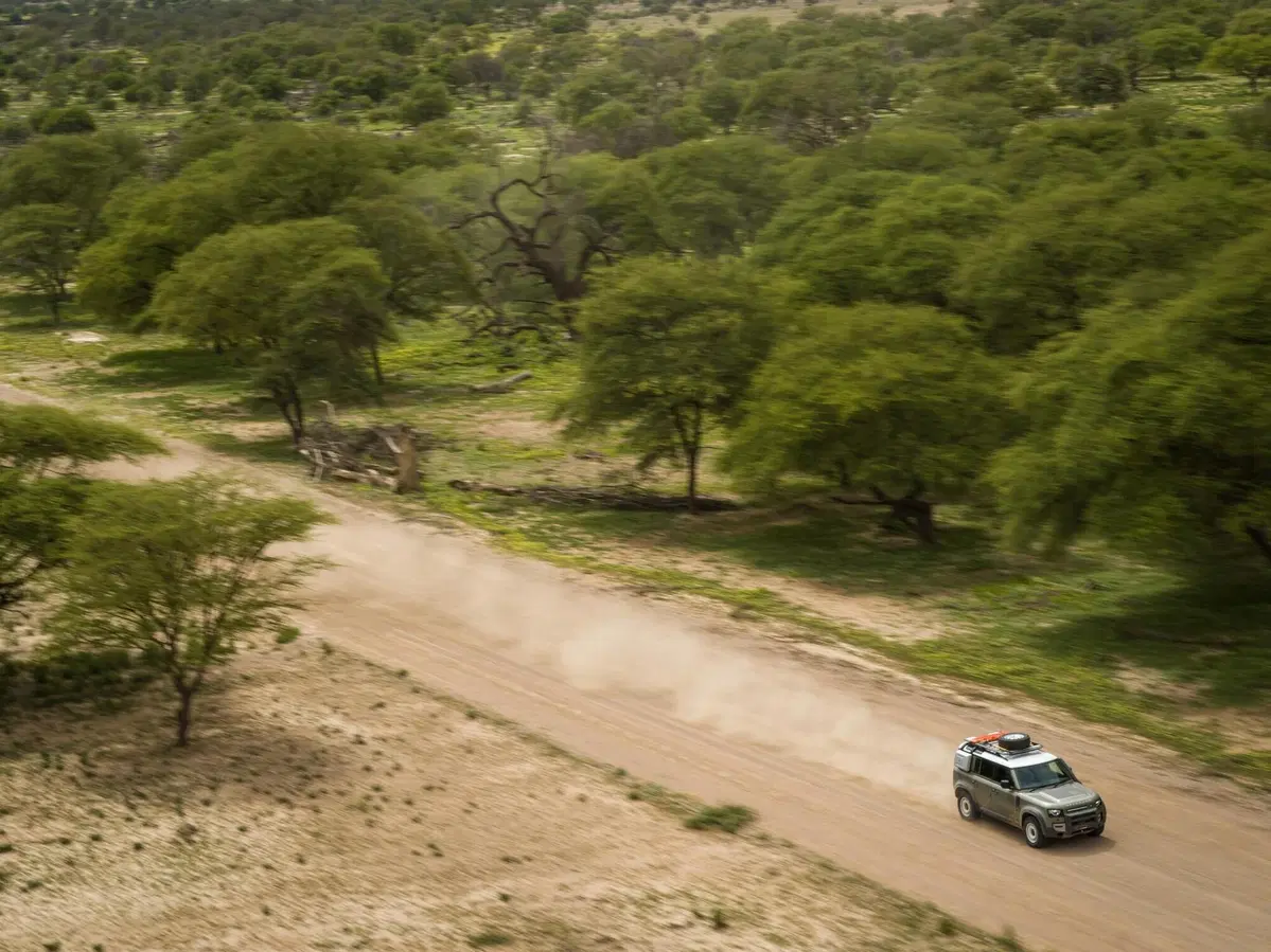 Nuovo Defender: spedizione in Africa da vero fuoristrada (5)