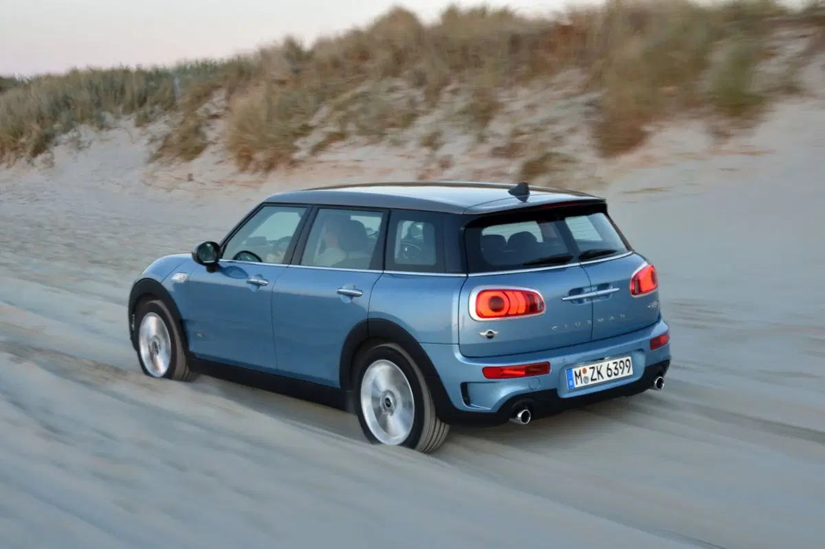 Mini Clubman ALL4, praticità dappertutto (2)