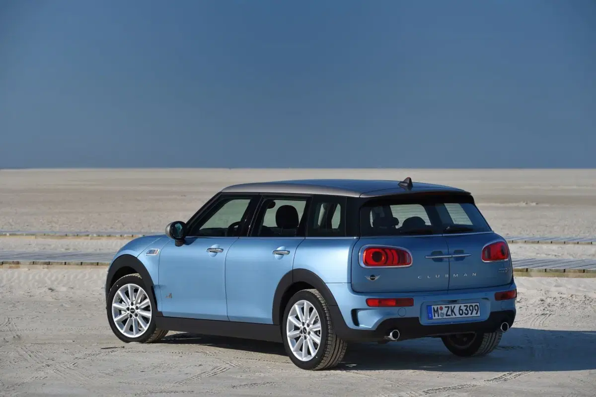 Mini Clubman ALL4, praticità dappertutto (5)