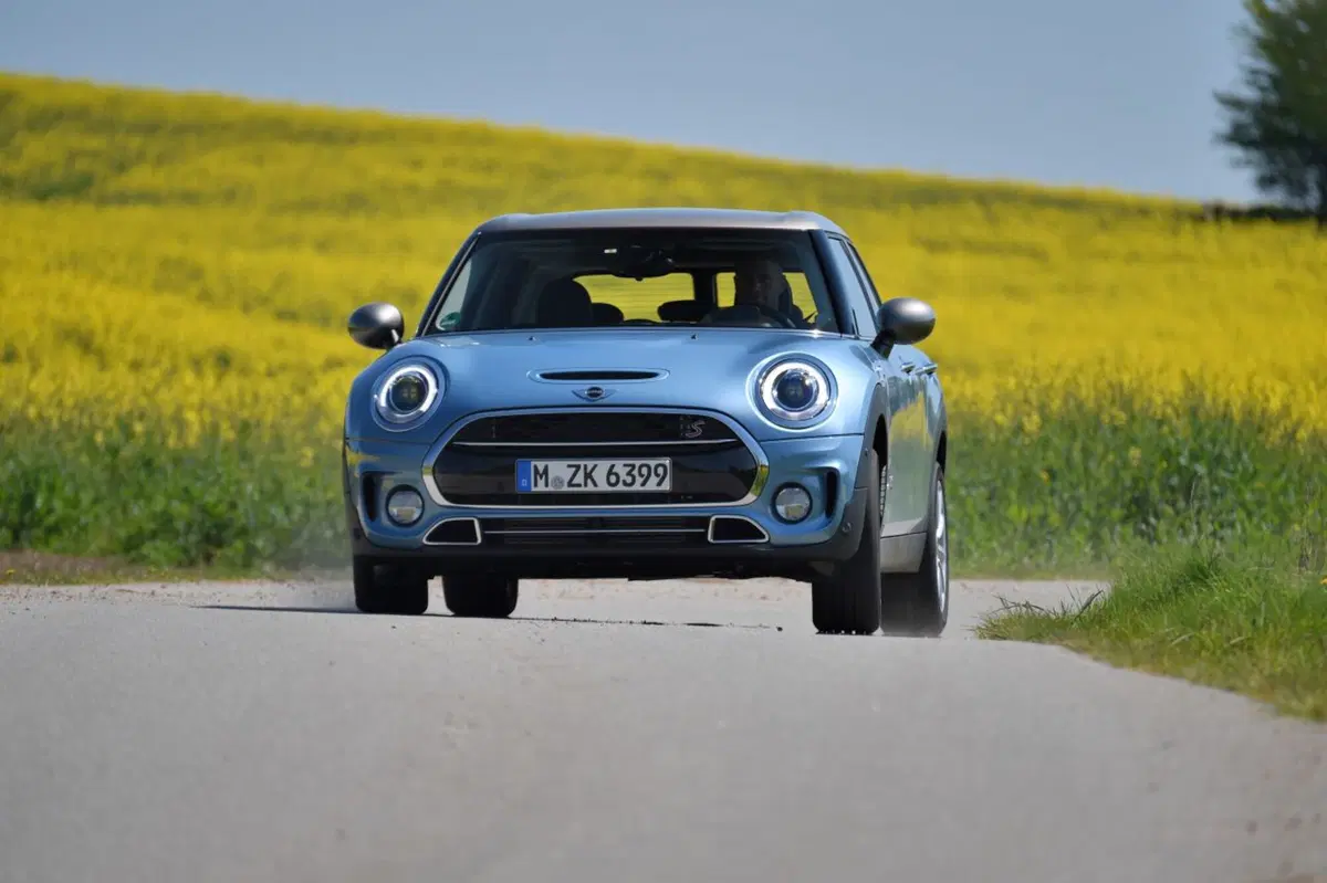 Mini Clubman ALL4, praticità dappertutto (9)
