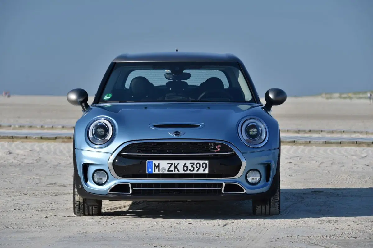 Mini Clubman ALL4, praticità dappertutto (7)