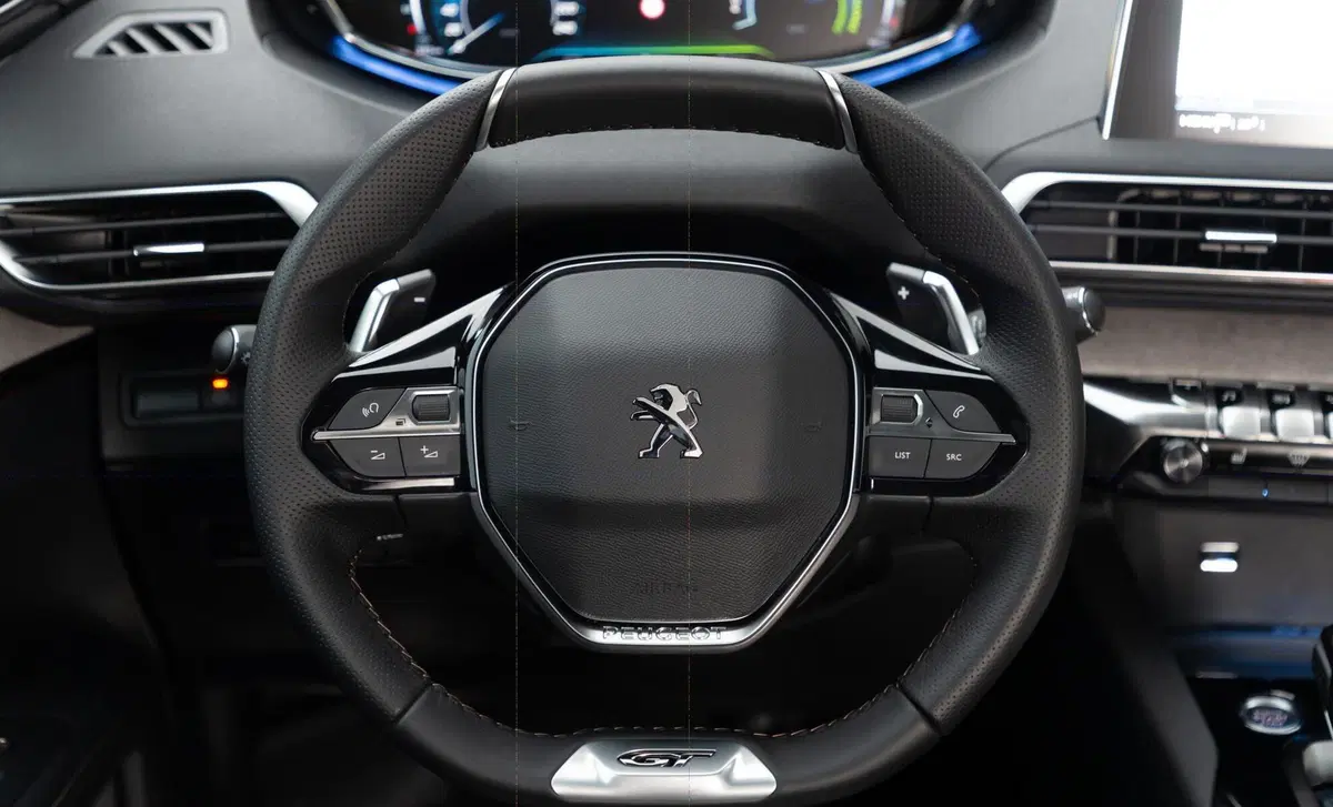 Peugeot 3008 Hybrid 225 e-EAT8 Allure (39)