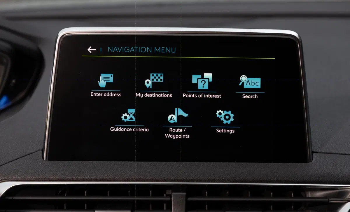 Peugeot 3008 Hybrid 225 e-EAT8 Allure (42)