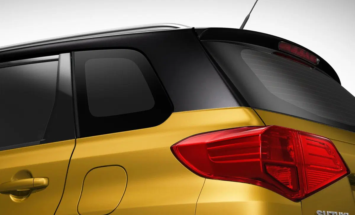 Suzuki Vitara 1.4 Hybrid Starview (44)