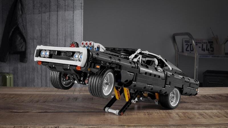 La Dodge Charger di Toretto diventa di Lego e si impenna come in Fast &amp; Furious [Video]
