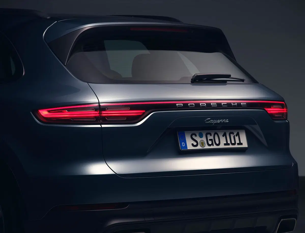 Porsche Cayenne (2017-->>) (36)