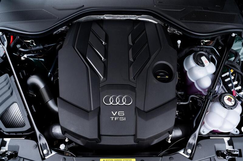 Il motore V8 mild hybrid firmato Audi