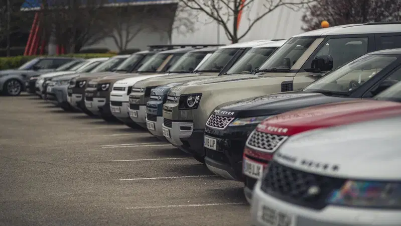 Jaguar e Land Rover: oltre 160 vetture di supporto per l'emergenza Covid-19