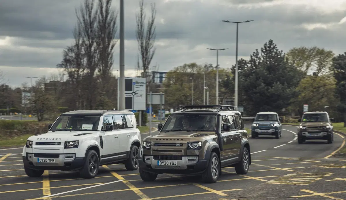 Jaguar e Land Rover: oltre 160 vetture di supporto per l'emergenza Covid-19 (2)