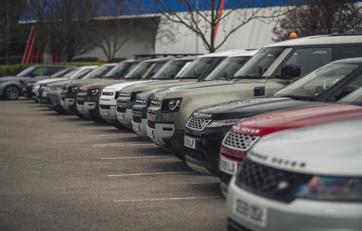 Jaguar e Land Rover: oltre 160 vetture di supporto per l'emergenza Covid-19 (4)