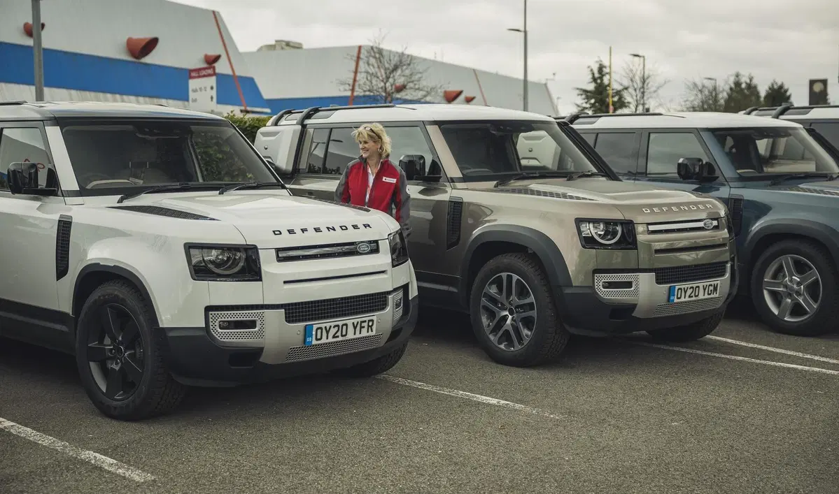 Jaguar e Land Rover: oltre 160 vetture di supporto per l'emergenza Covid-19 (3)