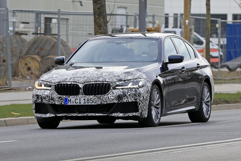 BMW Serie 5 restyling: per lei niente maxi griglia [Foto spia]