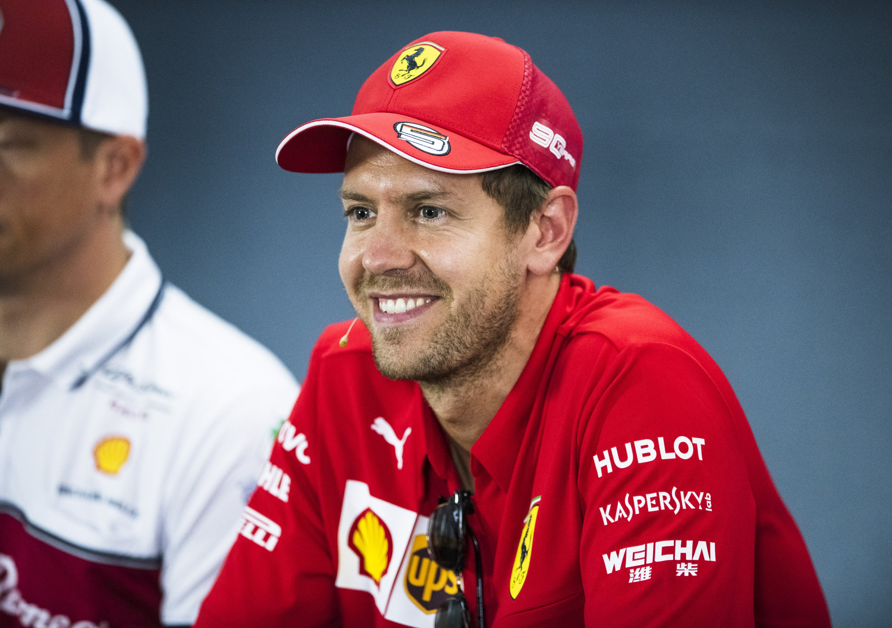 F1, Vettel: &laquo;Il rinnovo con la Ferrari? Non &egrave; questione di soldi&raquo;