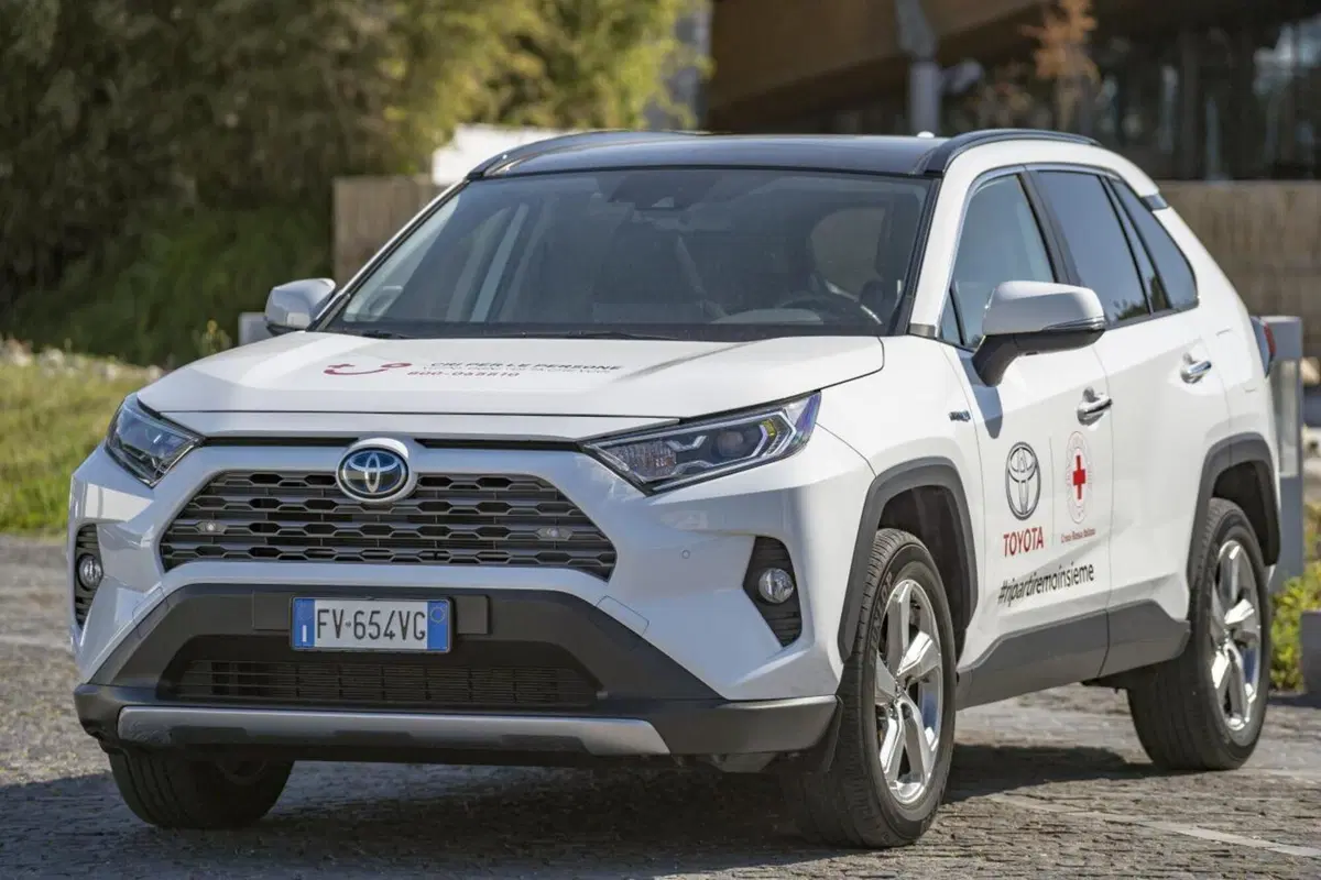 Toyota Italia: a disposizione una flotta per la Croce Rossa Italiana (3)
