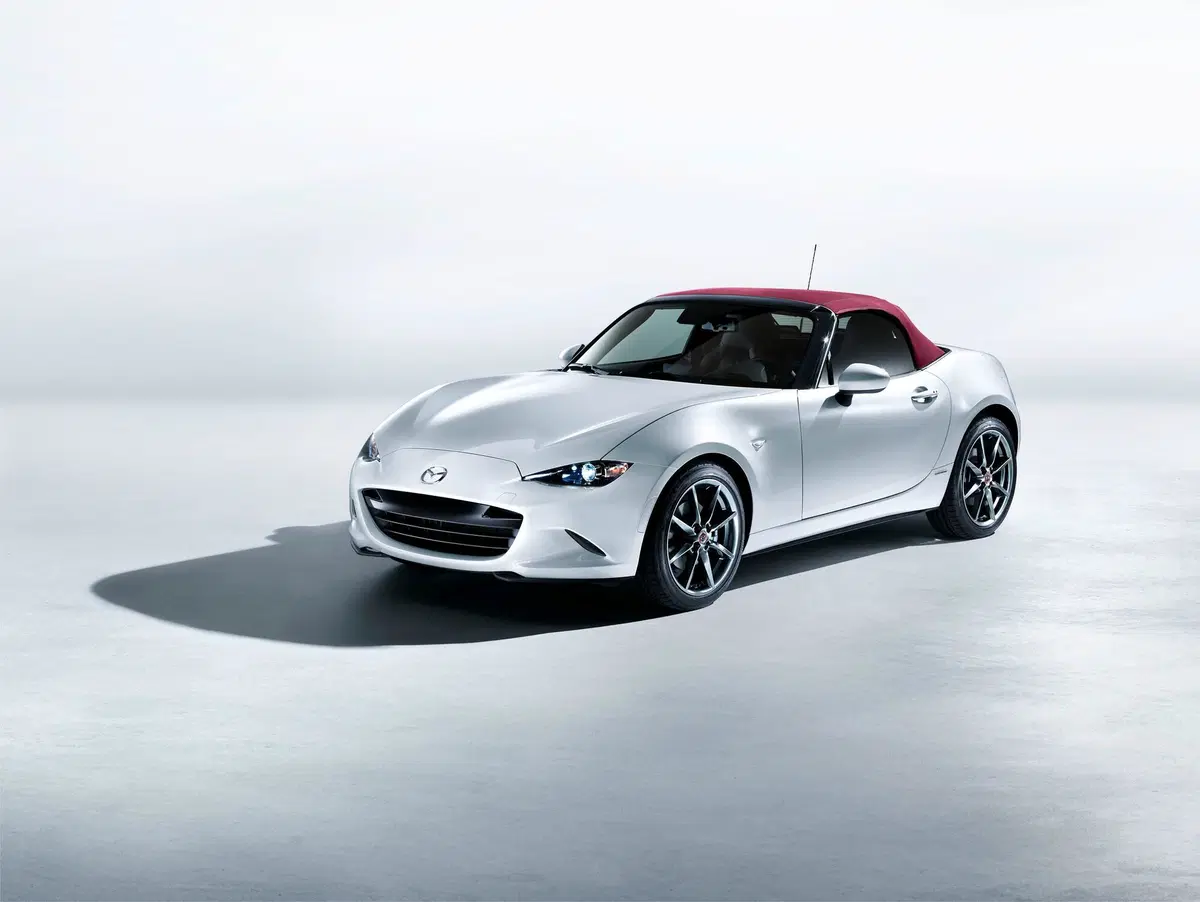 Mazda 100 anni: special edition su tutta la gamma (3)