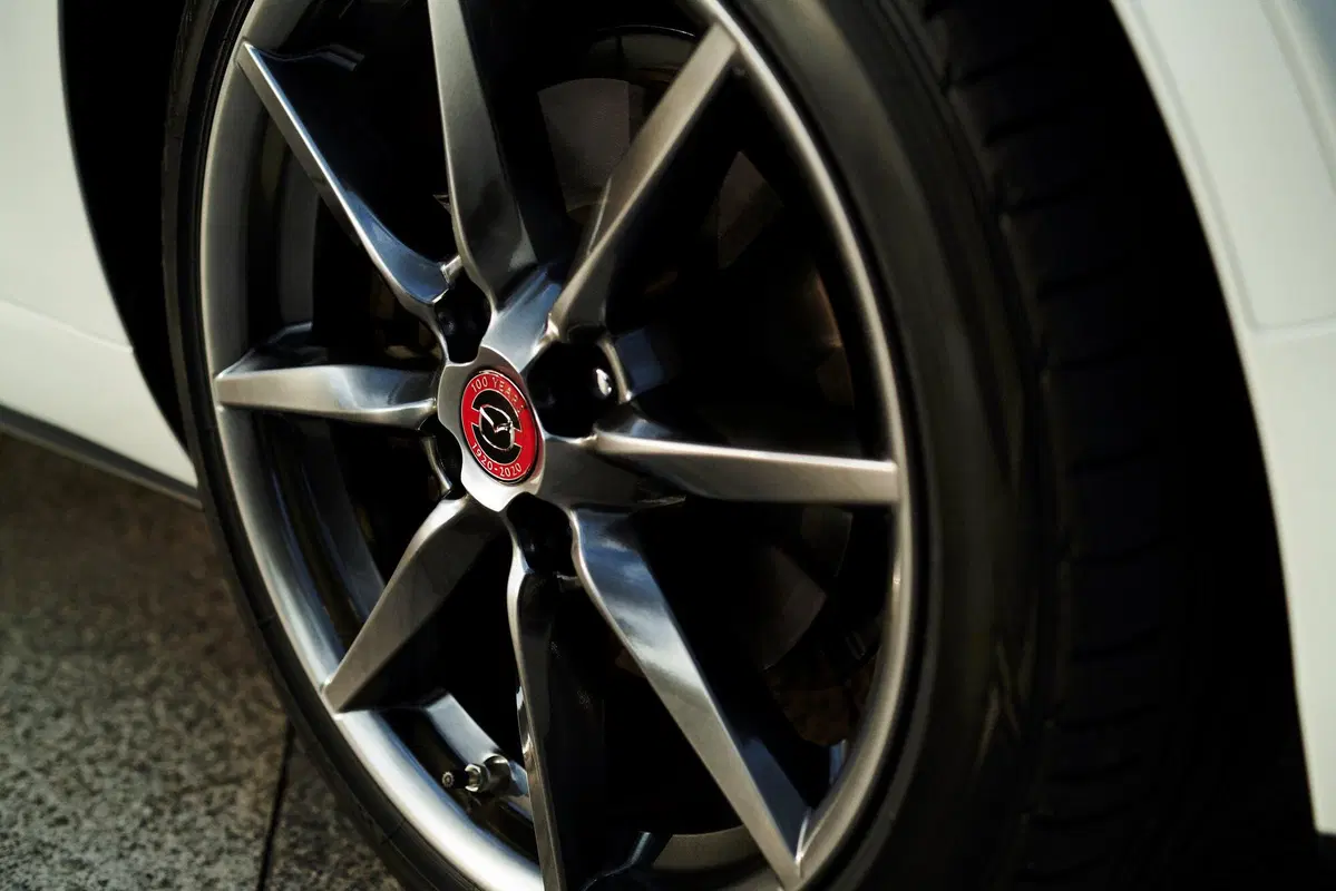Mazda 100 anni: special edition su tutta la gamma (13)