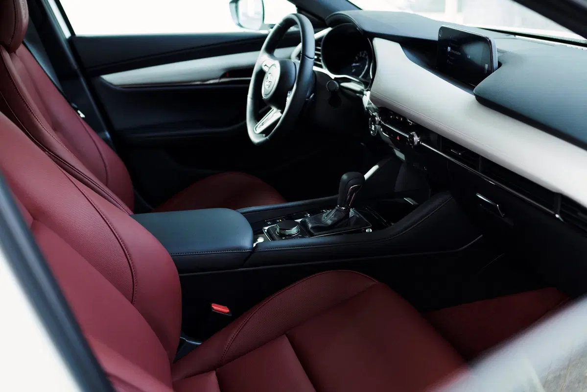 Mazda 100 anni: special edition su tutta la gamma (17)