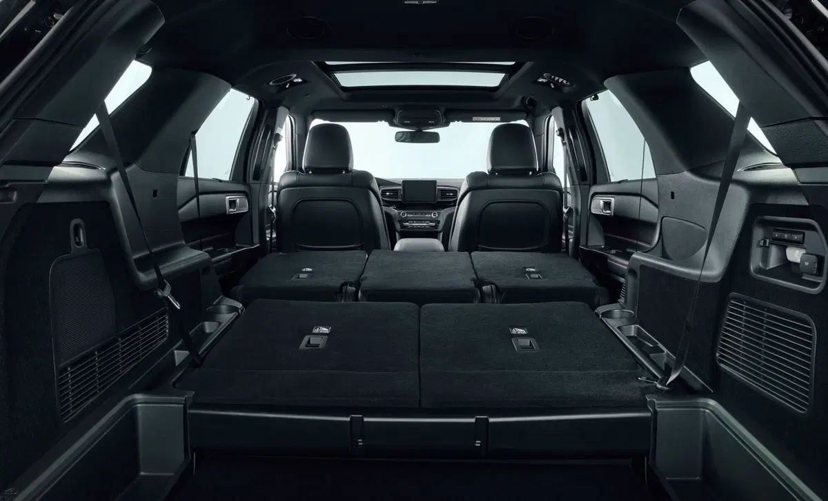 Ford Explorer (2020-23) (17)