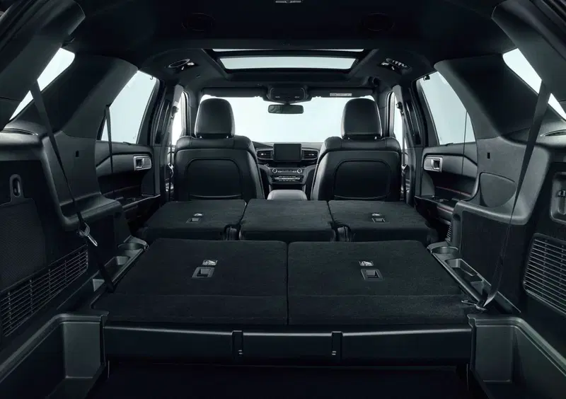 Ford Explorer (2020-23) (17)