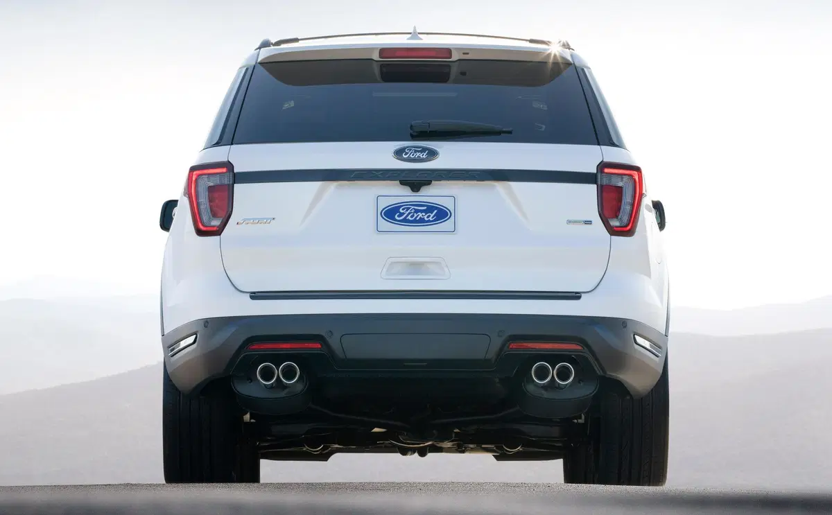 Ford Explorer (2020-23) (6)