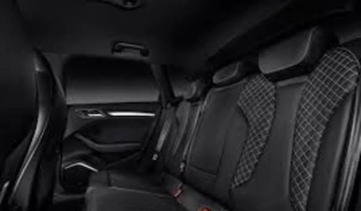 Audi S3 Sportback 2.0 TFSI quattro (18)