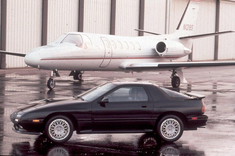 La seconda generazione della Mazda RX-7 del 1989