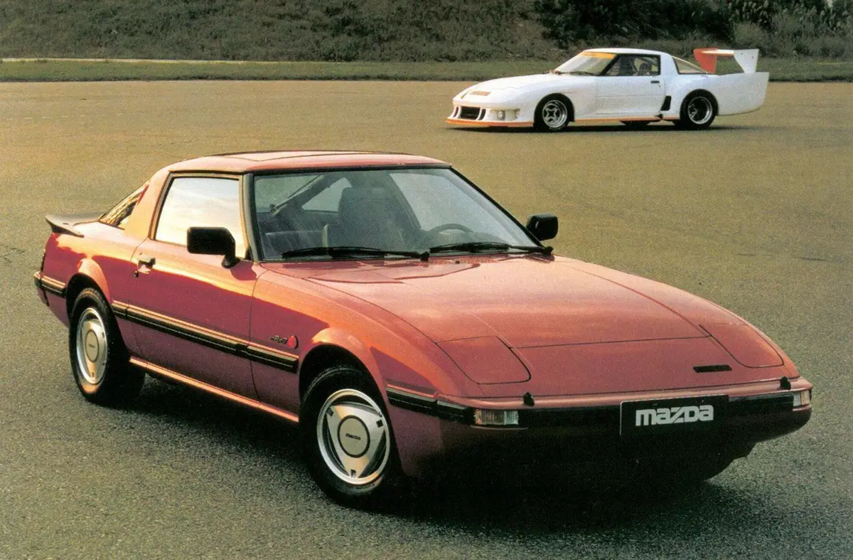 Il leggendario Wankel Mazda: dalla prima RX-7 (1978) alla RX-8, con il successo della 787B (6)