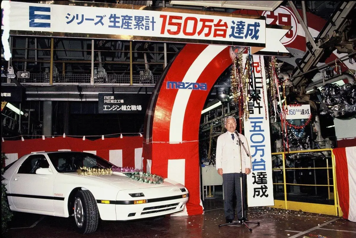 Il leggendario Wankel Mazda: dalla prima RX-7 (1978) alla RX-8, con il successo della 787B (12)