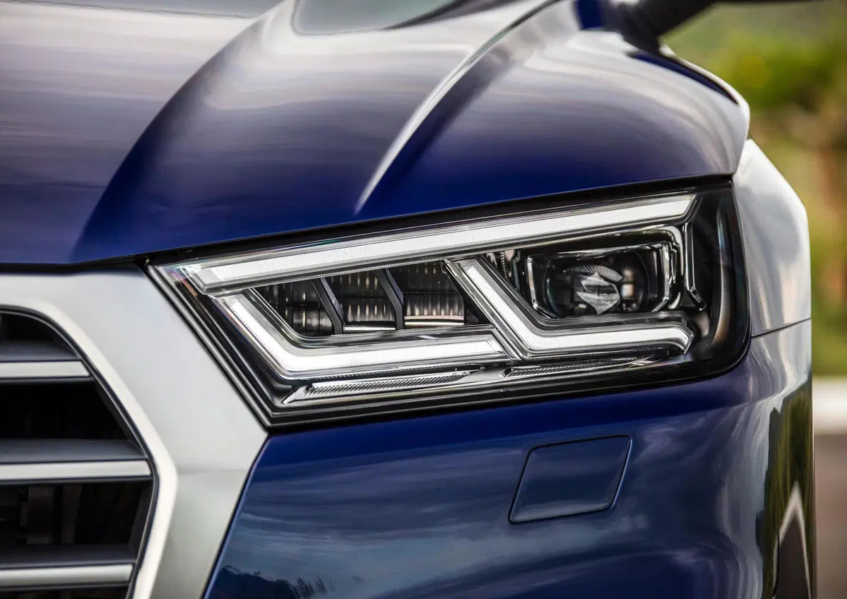Audi Q5 50 TFSI e quattro S tronic Business (51)