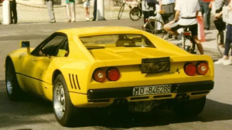 Ferrari 288 GTO, V8 Turbo per palati fini: quella pi&ugrave; rara, tra le rare, &egrave; gialla di serie ma non tutta di serie