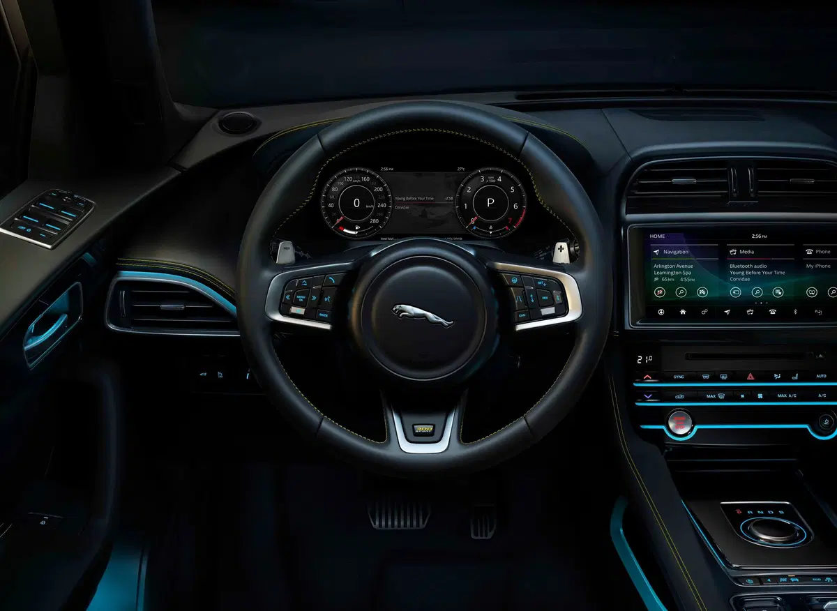 Jaguar F-Pace 3.0d i6 mhev R-Dynamic SE 90th Anniversary Edition awd 300cv auto (44)