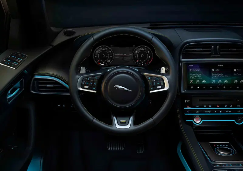 Jaguar F-Pace (44)