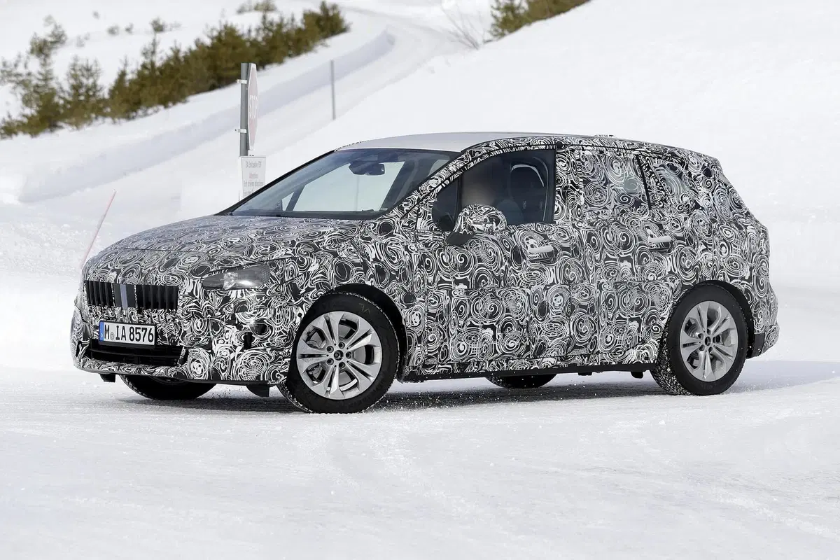 BMW Serie 2 Active Tourer: verso la nuova generazione [Foto spia] (4)