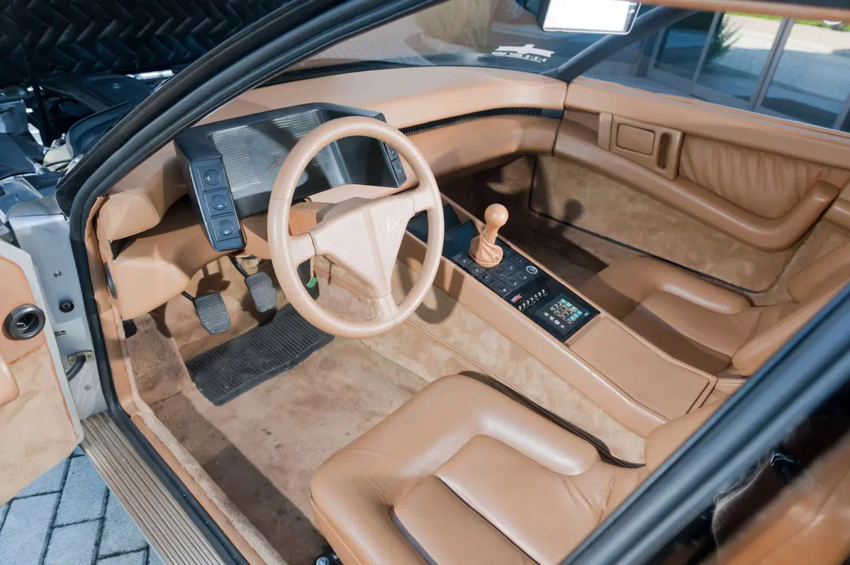 Ferrari Pinin, l'unica 4 porte del Cavallino compie 40 anni (3)