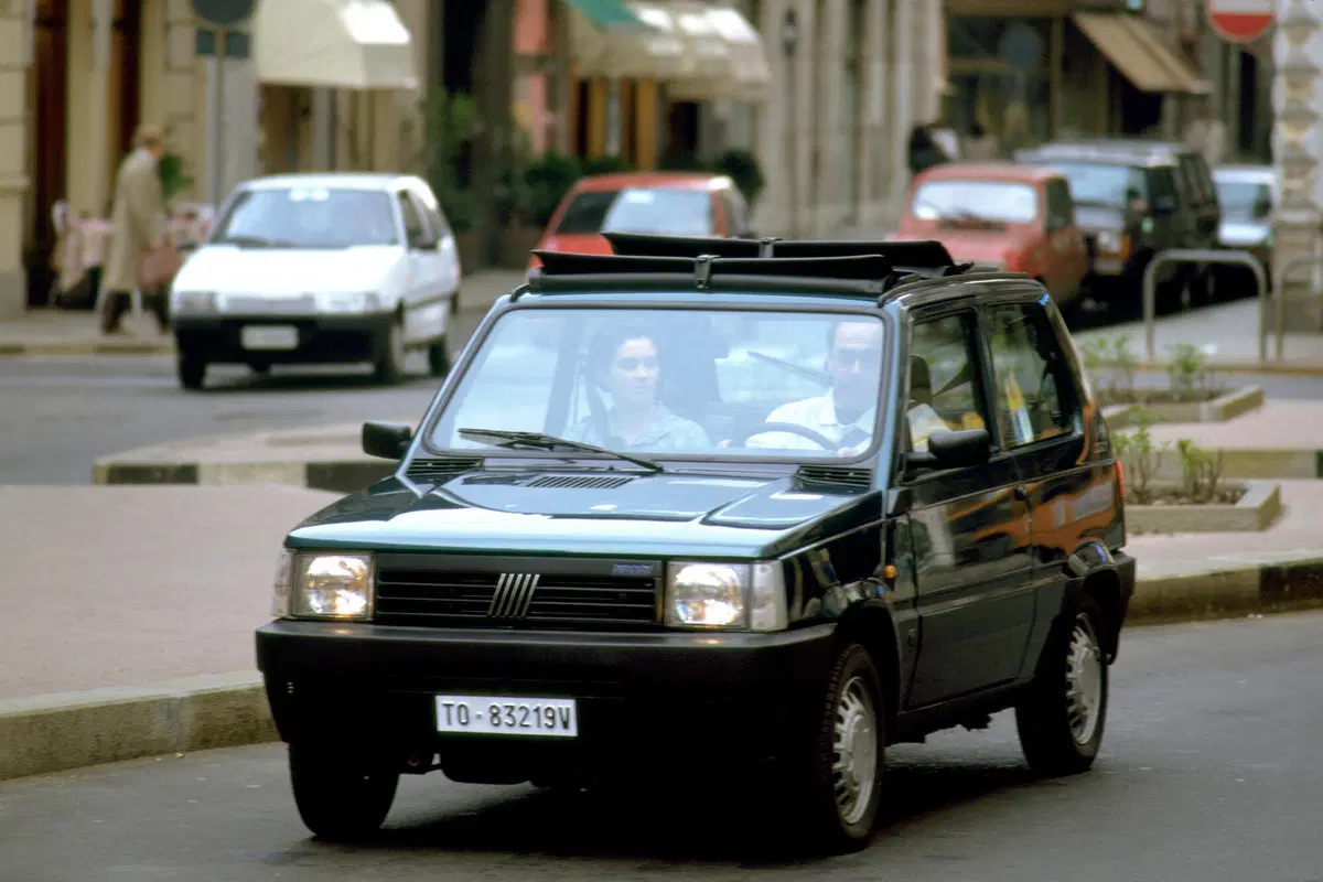  Perché la PANDA è l'auto più GENIALE della STORIA?  [Video] (6)