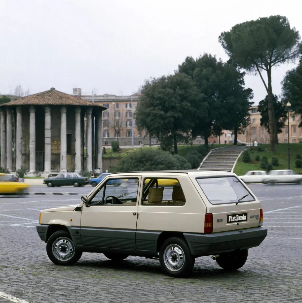  Perché la PANDA è l'auto più GENIALE della STORIA?  [Video] (11)