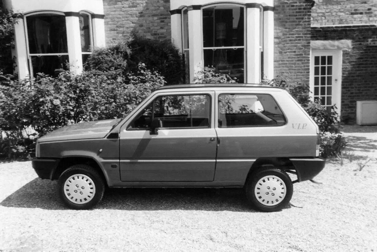  Perché la PANDA è l'auto più GENIALE della STORIA?  [Video] (10)