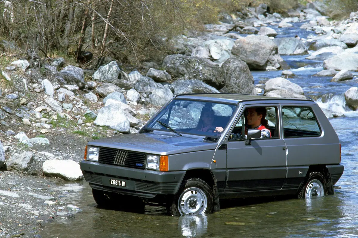  Perché la PANDA è l'auto più GENIALE della STORIA?  [Video] (13)