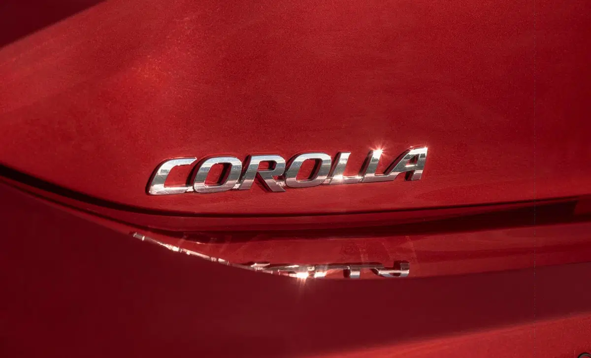 Toyota Corolla 2.0 Hybrid Lounge (27)