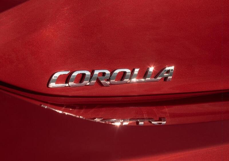 Toyota Corolla (2018-->>) (27)