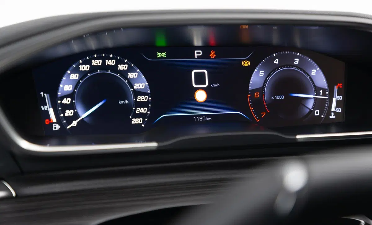 Peugeot 508 SW BlueHDi 130 Stop&Start EAT8 Business (36)