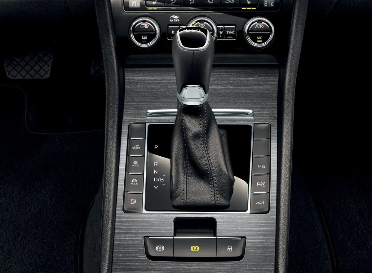 Skoda Superb Station Wagon (2015-24) (43)