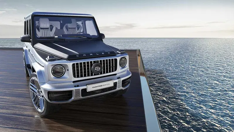 Mercedes G63 AMG, ecco la versione con interni in legno da yacht