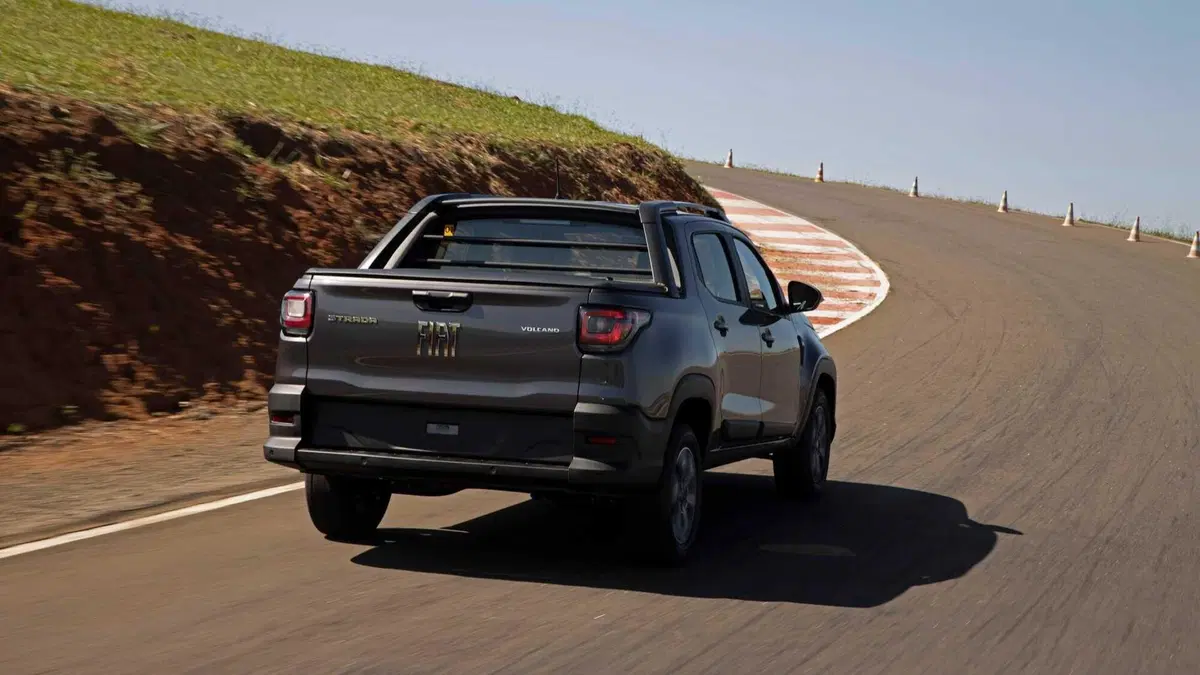 Nuovo Fiat Strada: il pick up che ci dice qualcosa di più sui futuri modelli  (15)